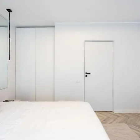 Zen - Calea Victoriei - 2br Luxury Apartment Bucharest