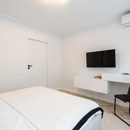 Zen - Calea Victoriei - 2br Luxury Apartment Bucharest